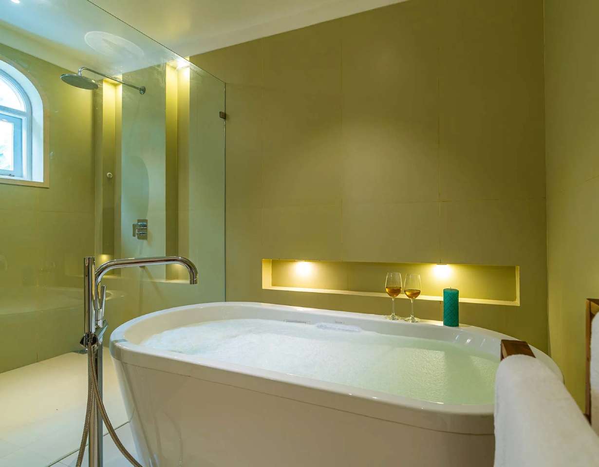 White Whale - Parra 3