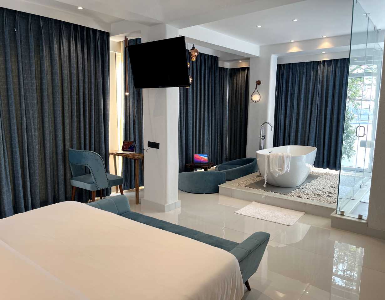 Moustache_Udaipur_Luxuria _1