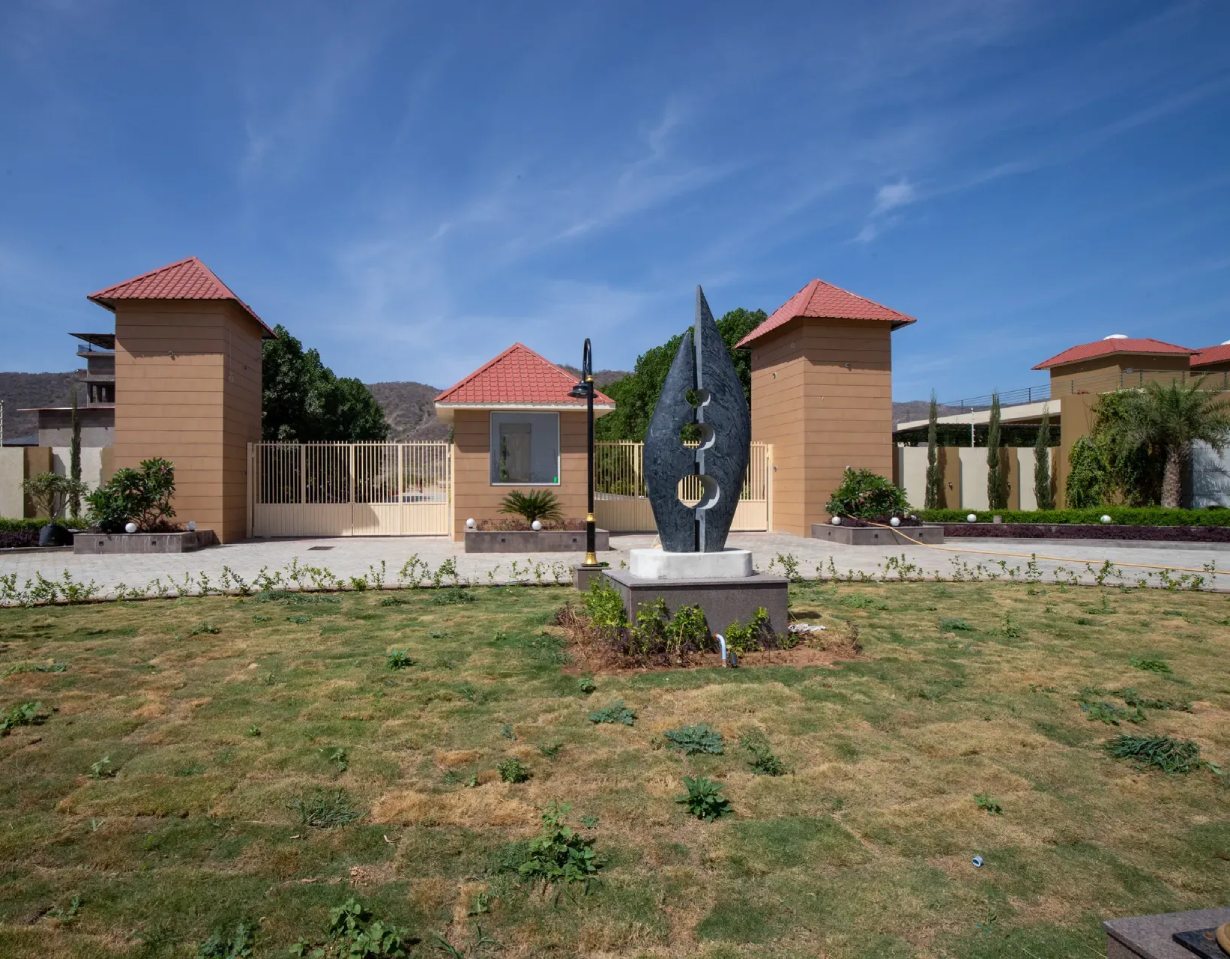 Alaya-Heaven-in-Hills-3