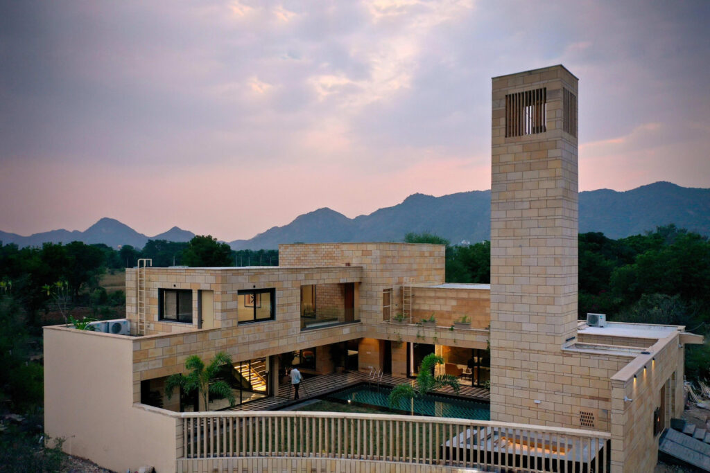 VODRJ55 – 3 Bedroom Luxury Villa In Udaipur