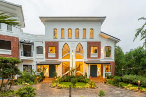 Luxury 4BHK Villa with Private Pool - Laguna-banner