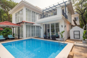 Elegant 4 BHK Retreat with Forest Views - Suntuarios-Casa-Ikkebana-banner