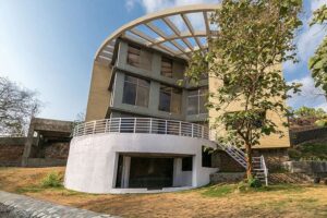 Luxury 5 BHK Villa with Mountain - Elevar-Villa-banner