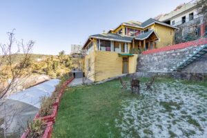 Luxury 3 Bedroom villa with terrace in nainital - Evara-Stay-banner