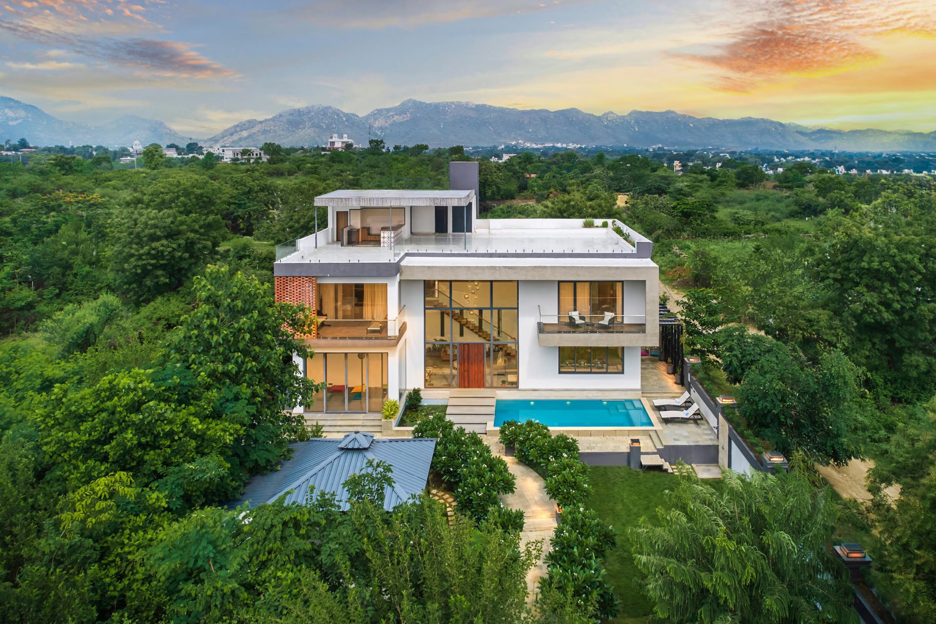 Luxury 3 Bedroom Villa in Udaipur - Nilaya-Amaltaas-banner