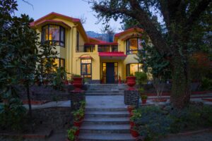 Luxury 4 BHK villa with Terrace - VODUK18-Nainital-banner