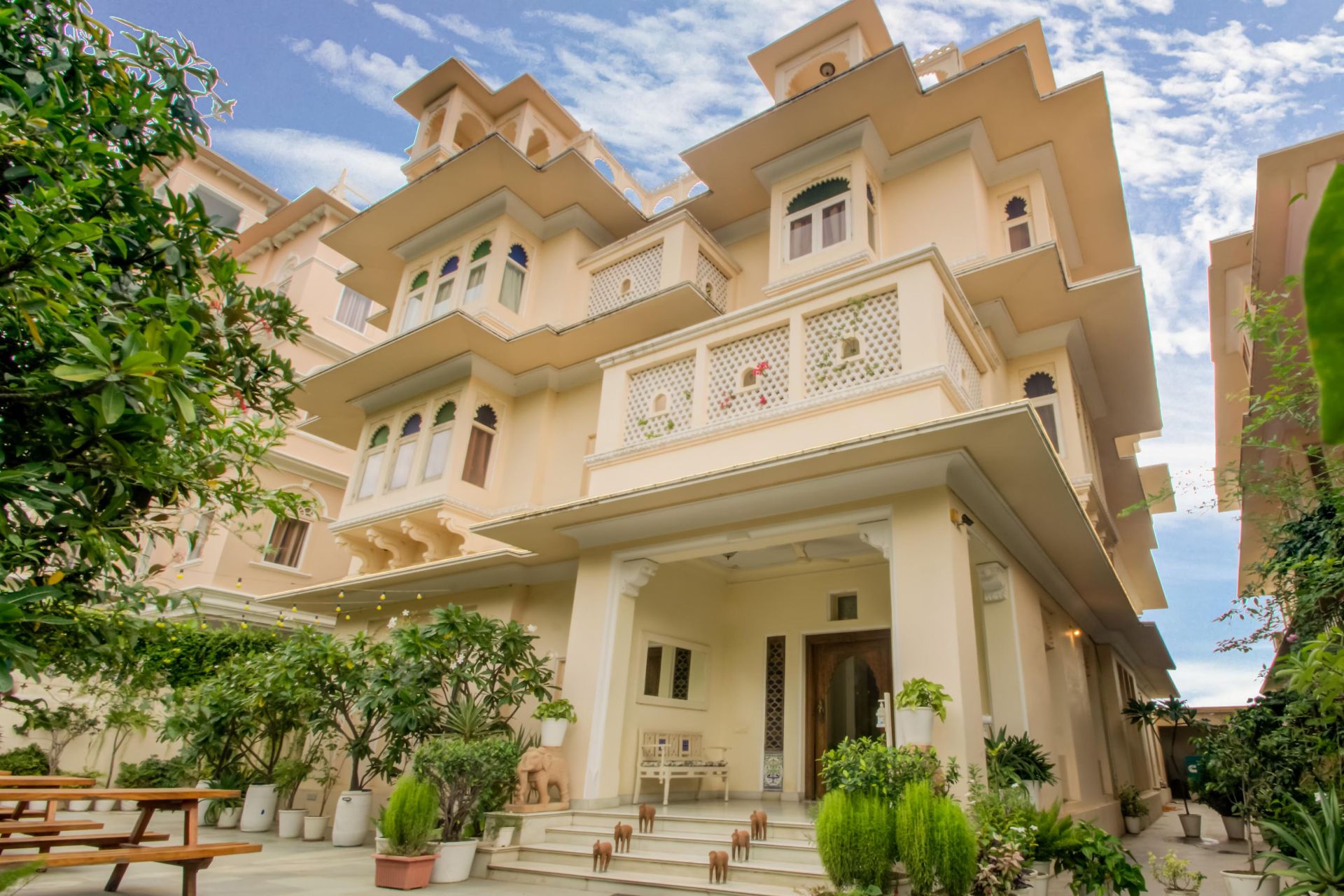 Luxury 10 BHK Villa - VODRJ97-Udaipur-banner