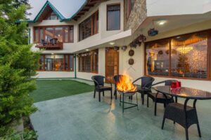 Luxury 3 Bedroom Lawn Villa - VODUK50-Nainital-banner