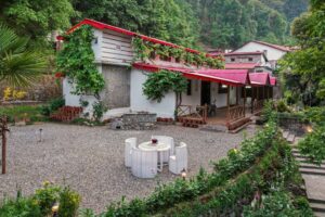 Luxury 4 BHK Villa in Nainital - VODUK51-Nainital-banner