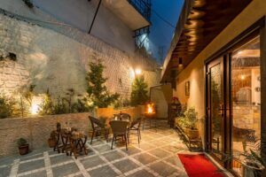 Luxury 2 BHK Villa with Terrace in Mussoorie - VODUK59-Mussoorie-banner