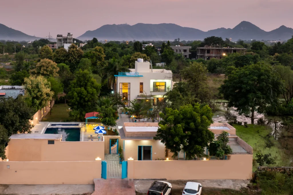 VODRJ98 – Luxury 4 Bedroom Pool Villa In Udaipur