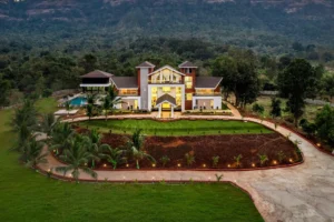 Luxury 9 BHK Villa with Lawn - VODMH121-Karjat-banner