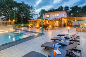 Luxury 2 BHK Farm With Pool - VODMH143-Karjat-banner