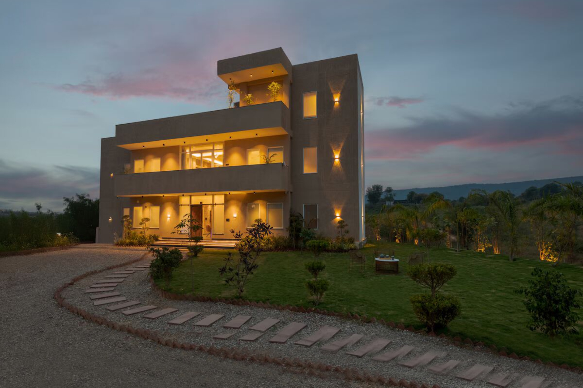 4 Bedroom Villa With Lawn In Jaipur - VODRJ199-Jaipur-banner