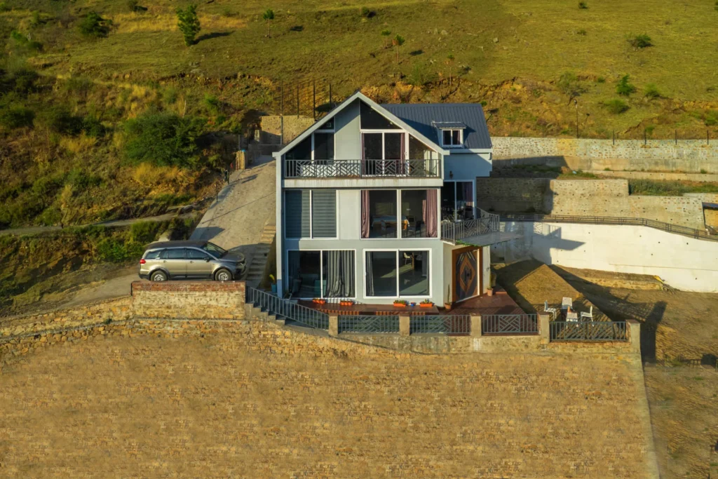 VODHP22 – 4 Bedroom Villa With Jacuzzi In Shimla