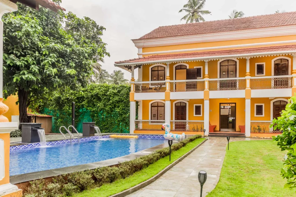 VODGA110 – 8 Bedroom Villa With Gazebo In North Goa