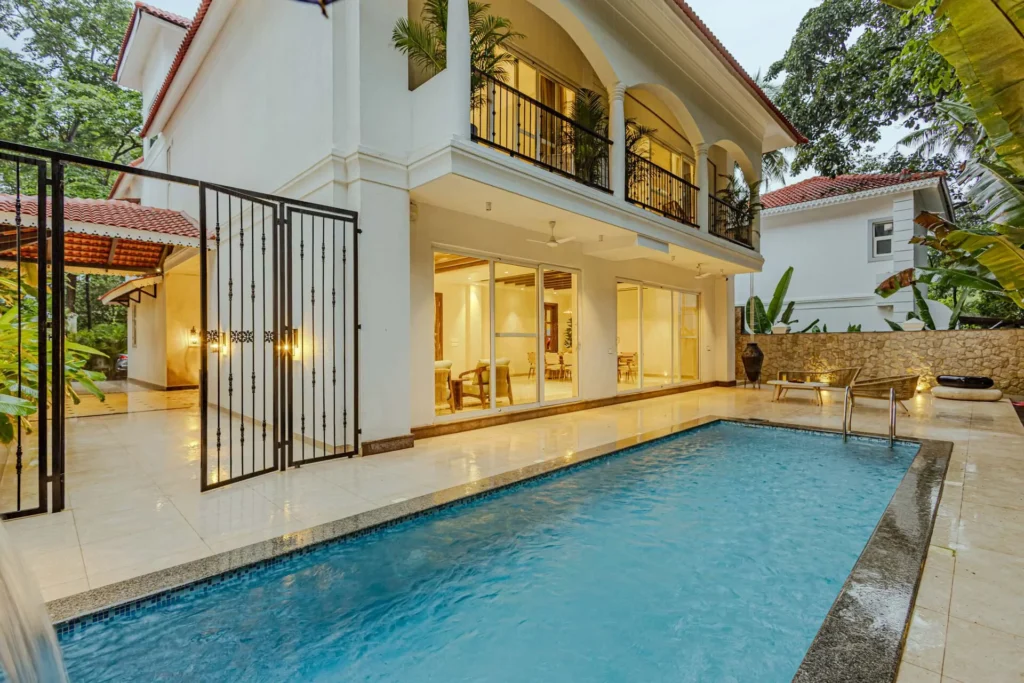 VODGA95 – 5 Bedroom Villa With Heated Pool In Goa