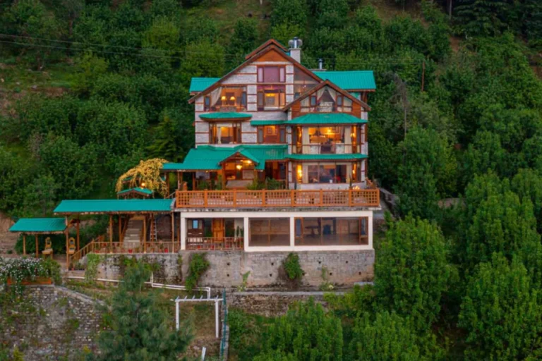 5 Bedroom Villa With Lawn In Manali - VODHP32-Manali-banner
