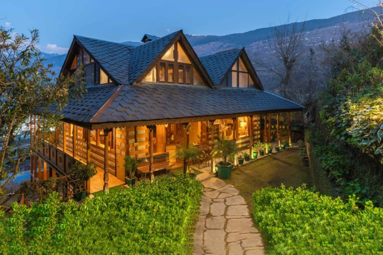 4 Bedroom Mountain View Villa in Manali - VODHP33-Manali-banner
