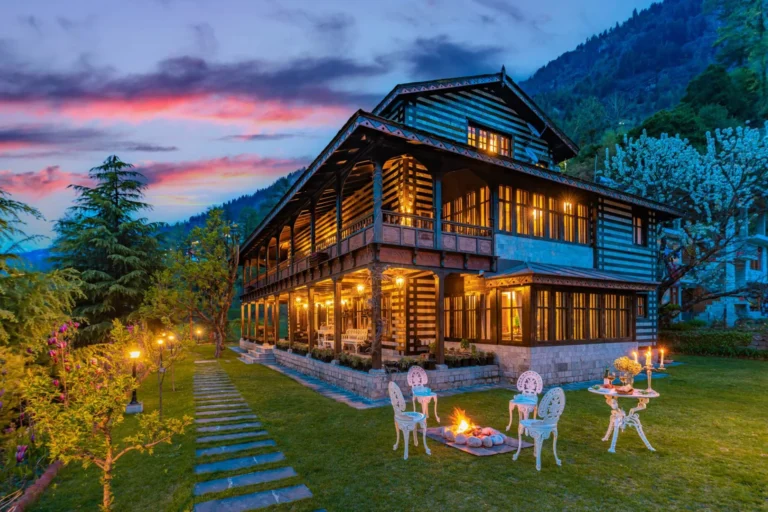 5 Room Villa With Alfresco Dining In Manali - VODHP35-Manali-banner