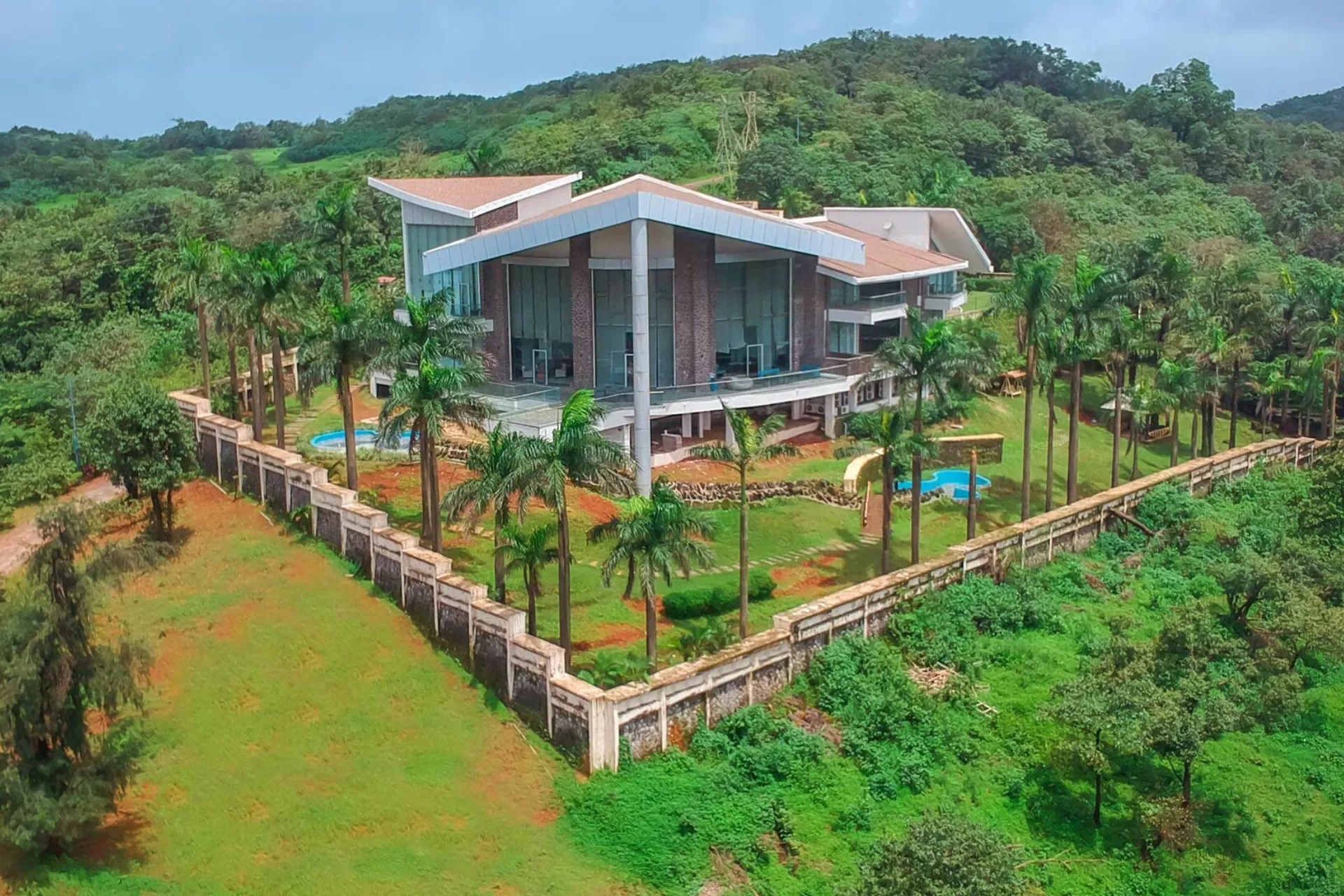 7 BHK Villa With Home Theatre In Lonavala - VODMH358-Lonavala-banner