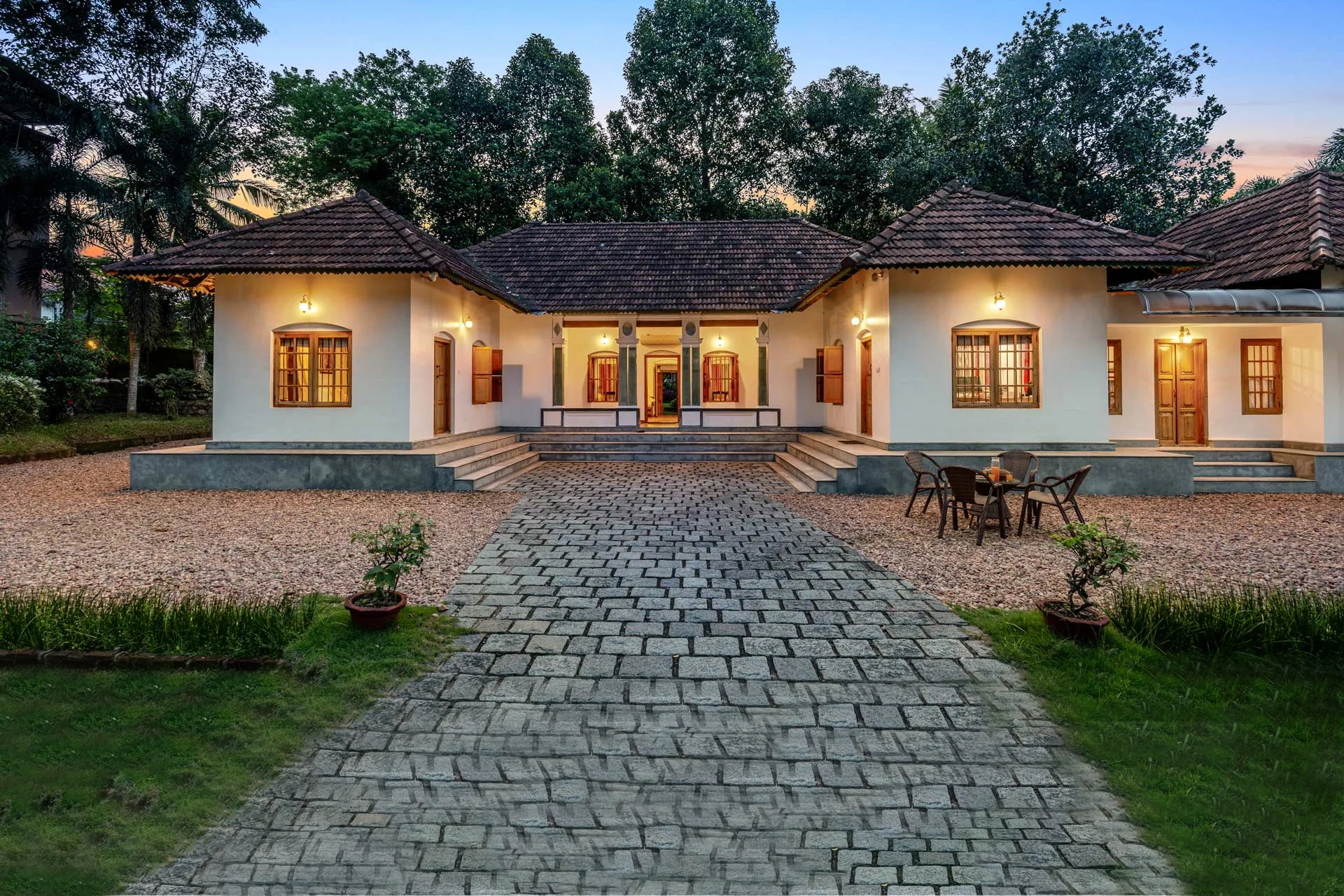 4 Bedroom Villa With Lawn In Alleppey - VODSI14-Alleppey-banner