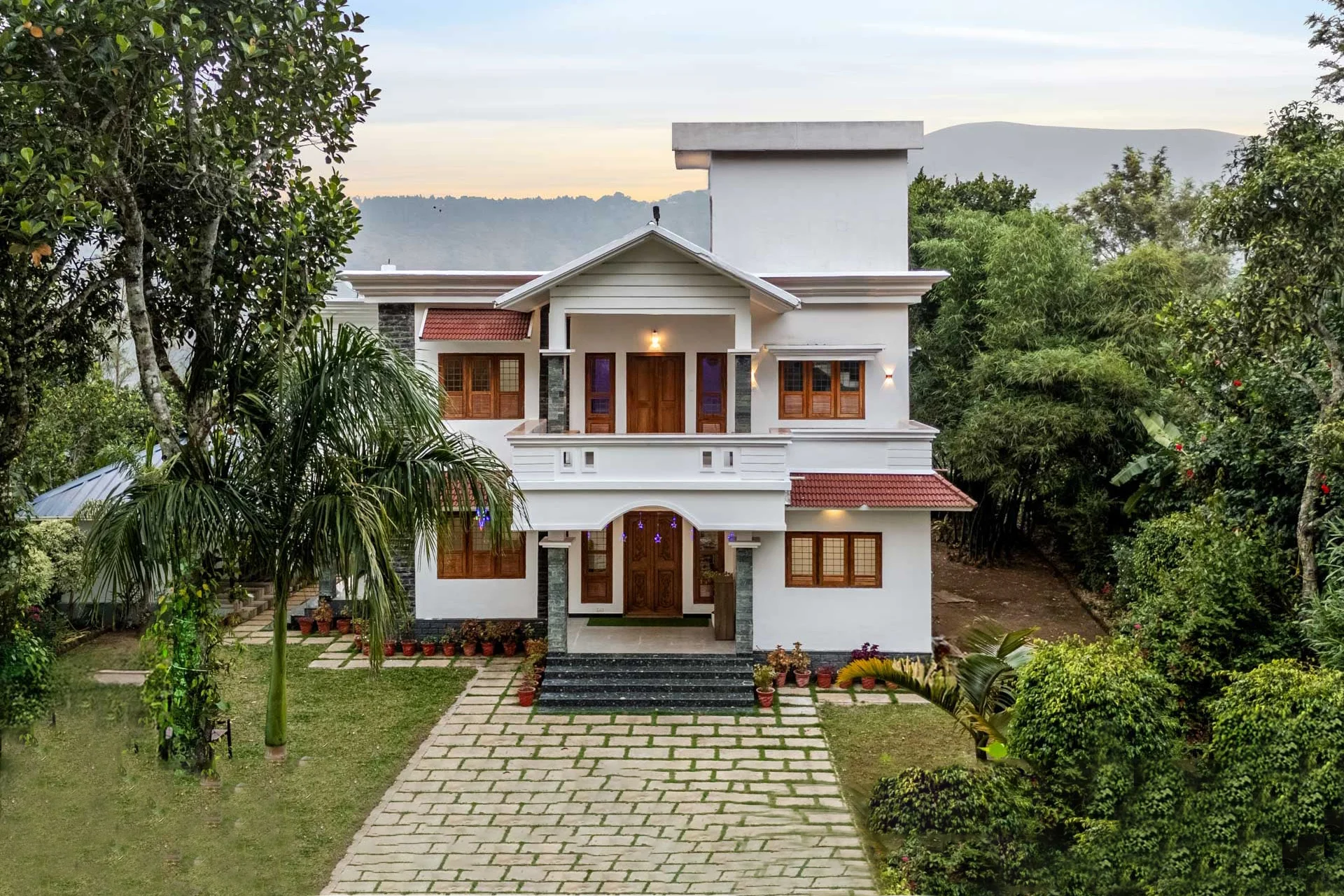 5 Bedroom Pet Friendly Villa In Munnar - VODSI30-Munnar-banner