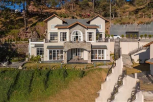 8 BHK Heated Infinity Pool Villa In Kasauli - VODHP65-Kasauli-banner