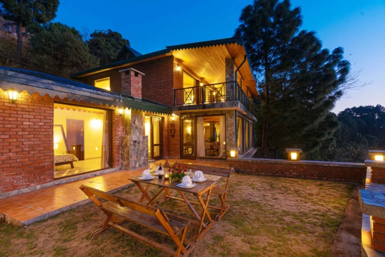 3 Bedroom Villa With Lawn In Kasauli - VODHP70-Kasauli-banner
