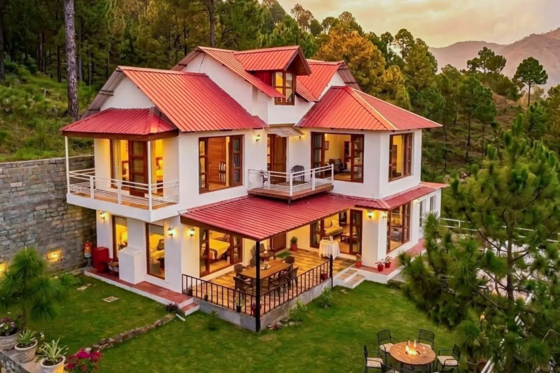 3 BHK Mountain View Villa In Kasauli - VODHP71-Kasauli-banner