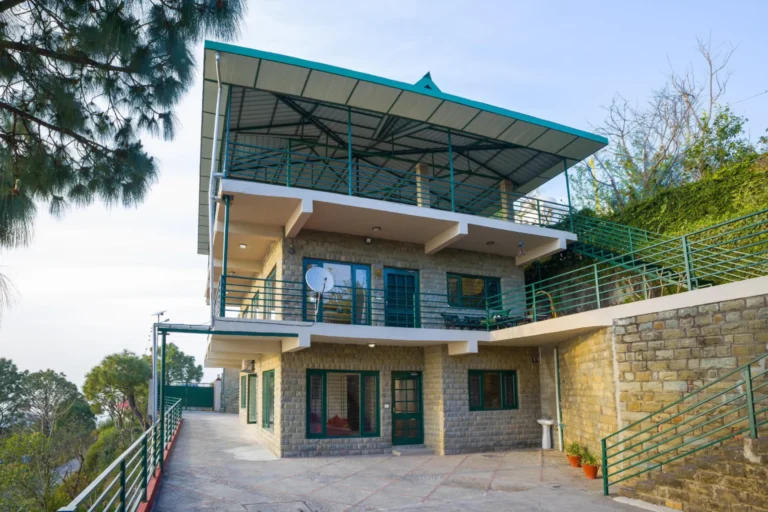 3 BHK Cottage in Kasauli with Scenic Views - VODHP87-Kasauli-banner