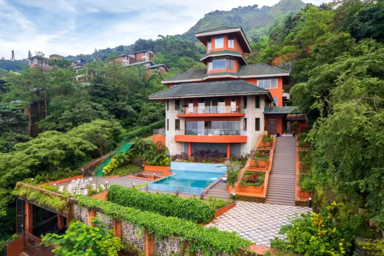 4 Bedroom Villa With Lawn In Lonavala - VODMH328-Lonavala-banner
