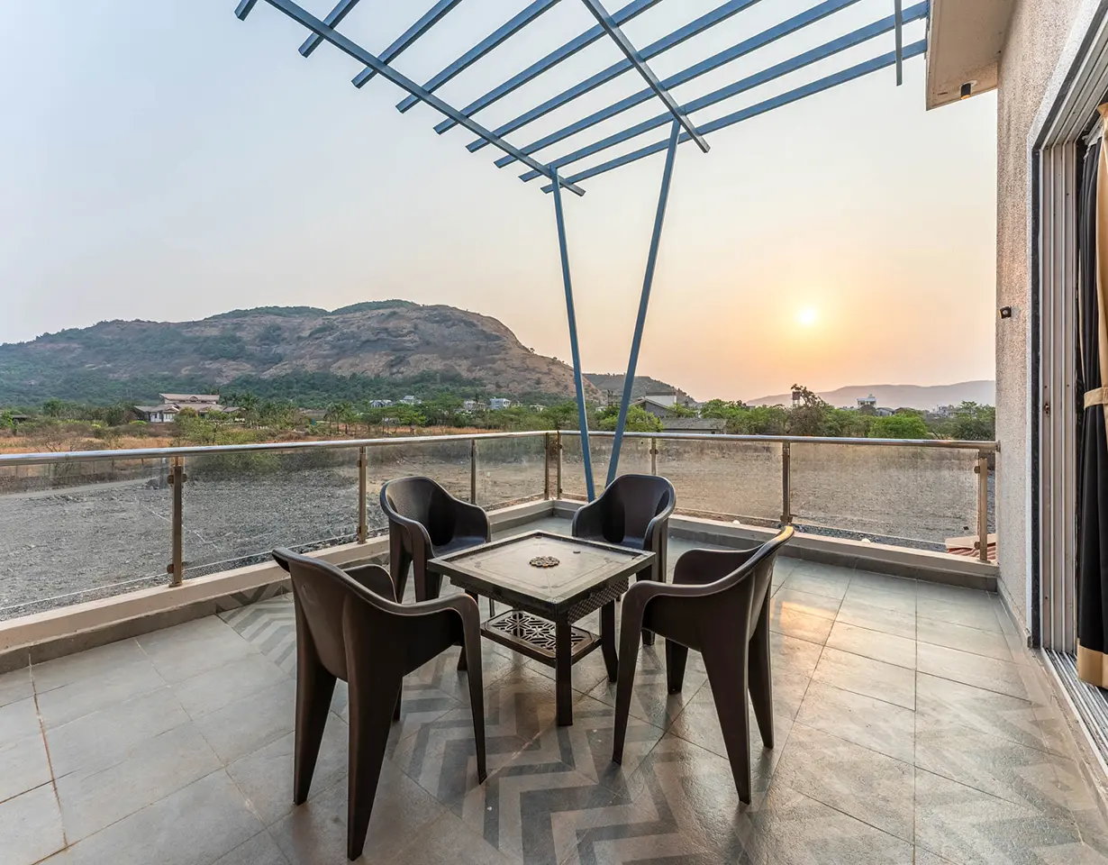 VODMH337-Lonavala-3