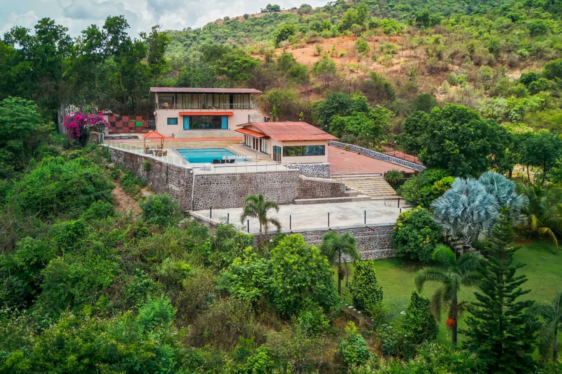 5 BHK Lake View Villa In Lonavala - VODMH347-Lonavala-banner