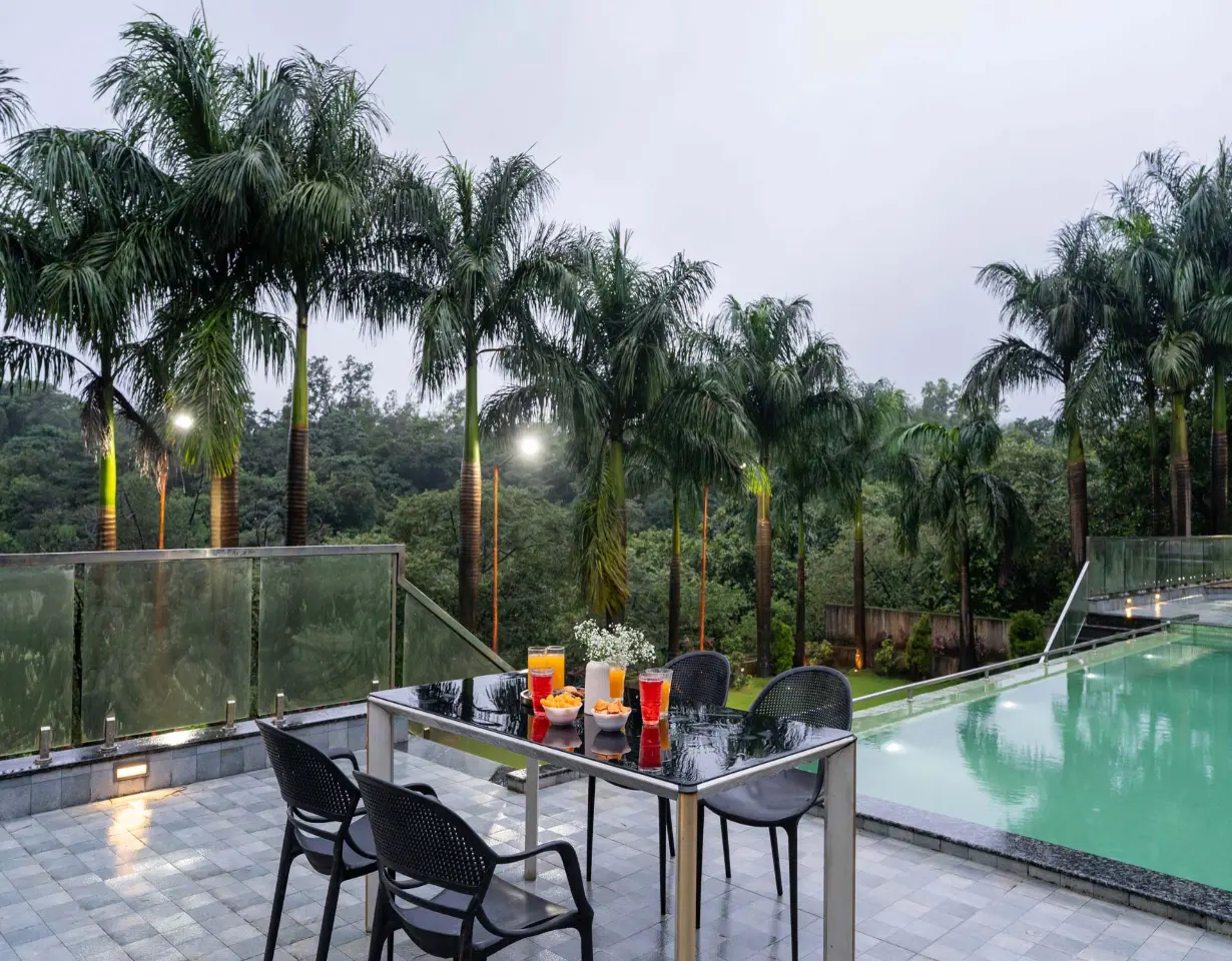 VODMH351-Lonavala-2