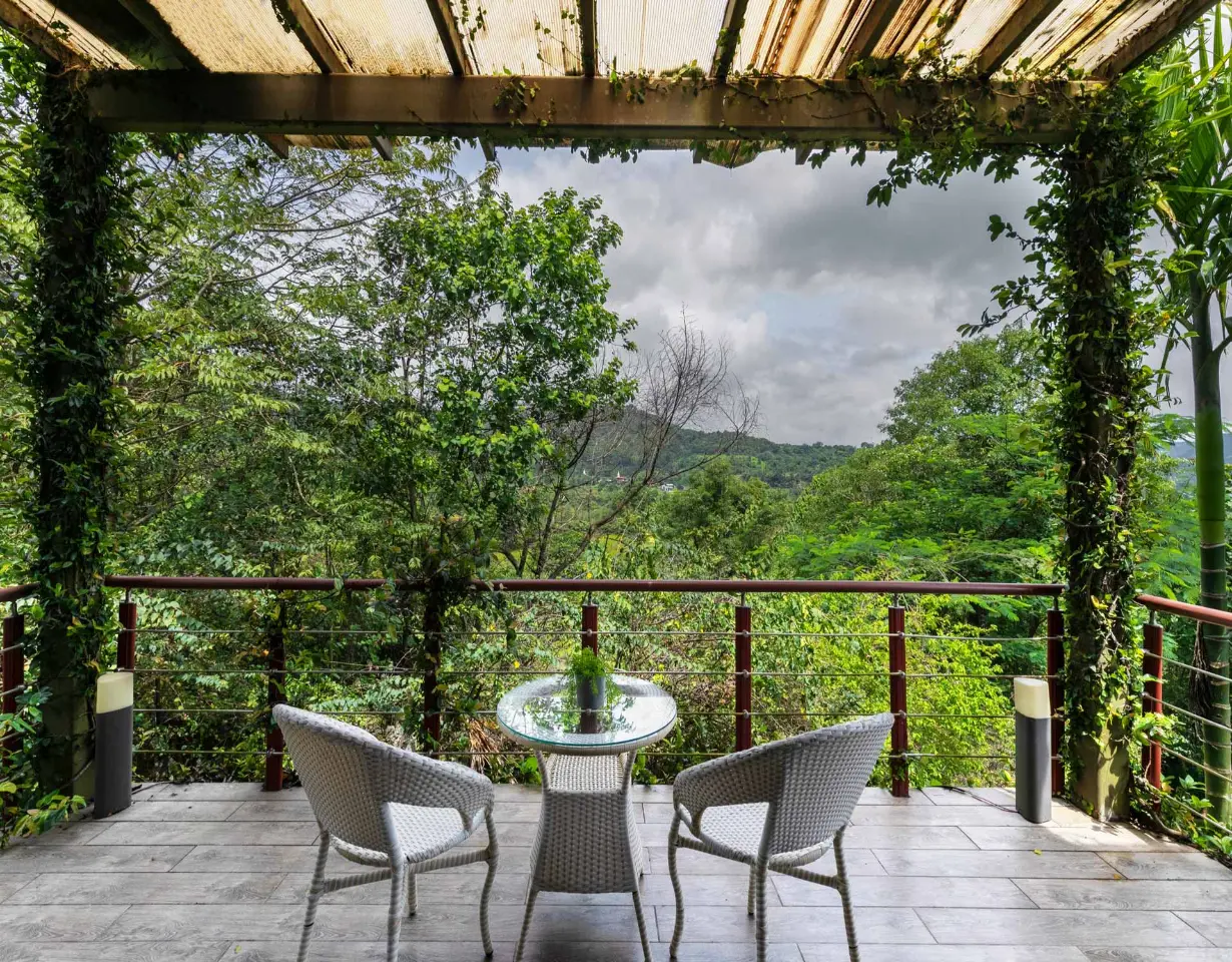 VODMH361-Lonavala-3