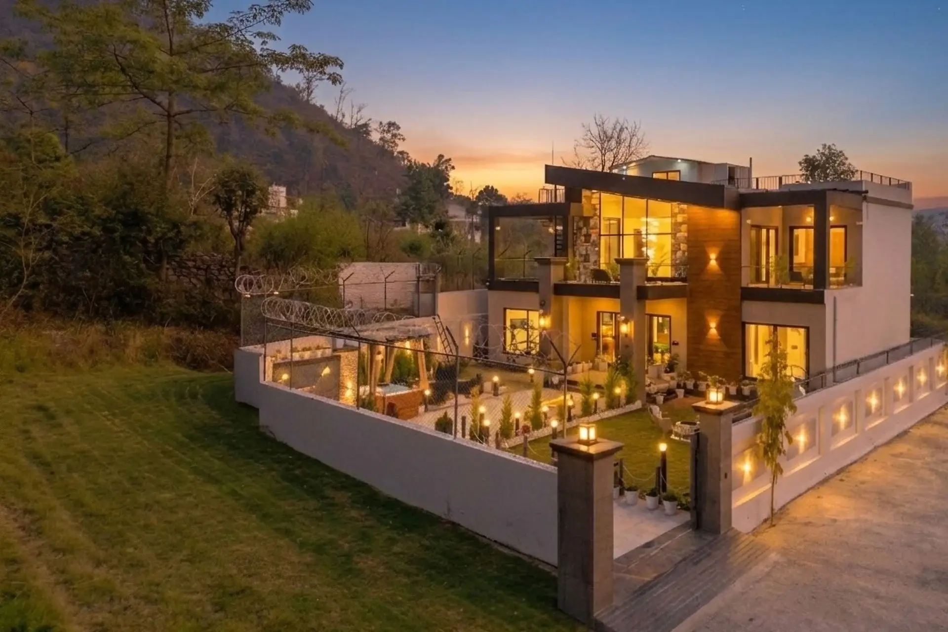4 Bedroom Mountain View Villa In Dehradun - VODUK138-Dehradun-banner