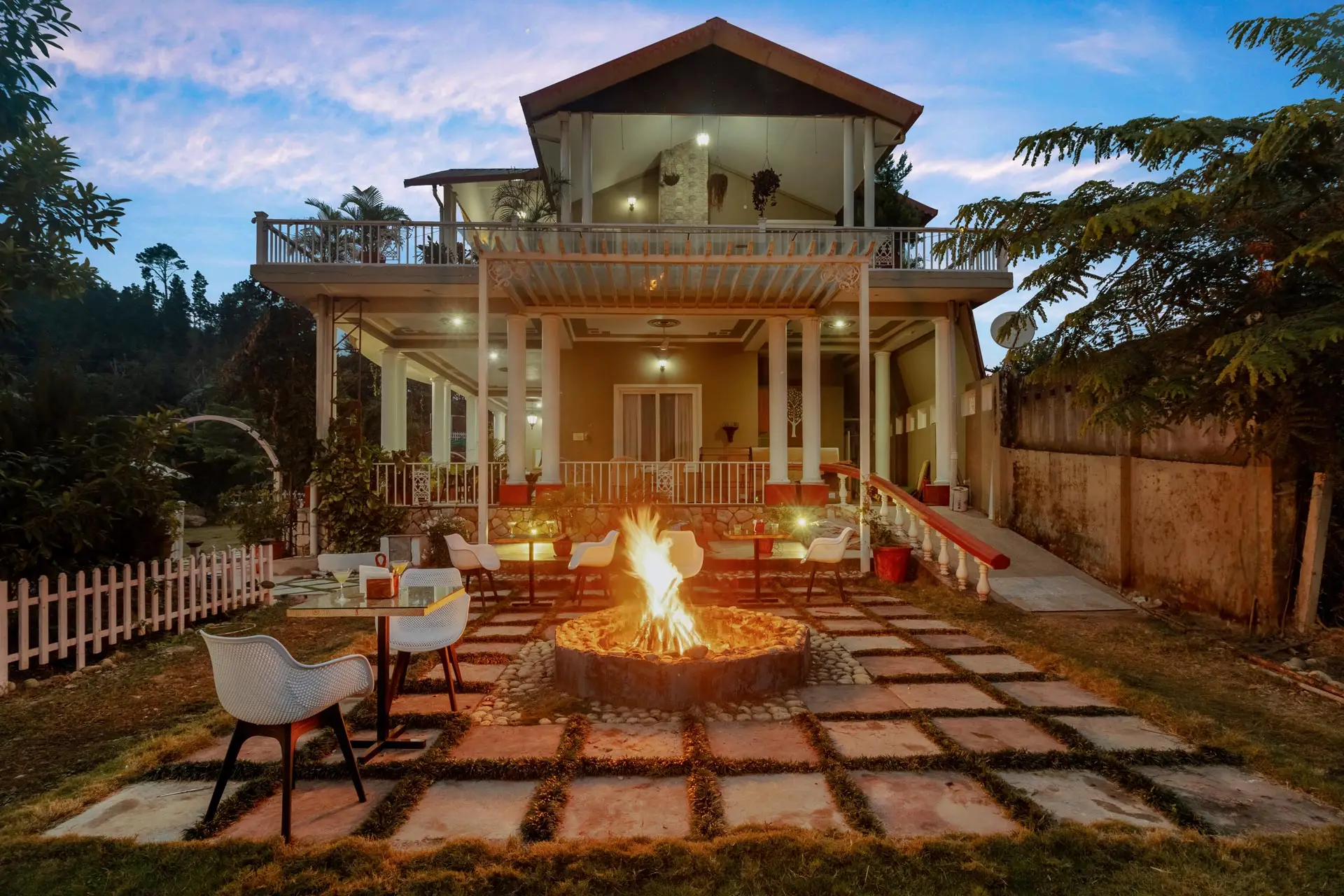 4 Bedroom Valley View Cottage In Dehradun - VODUK143-Dehradun-banner