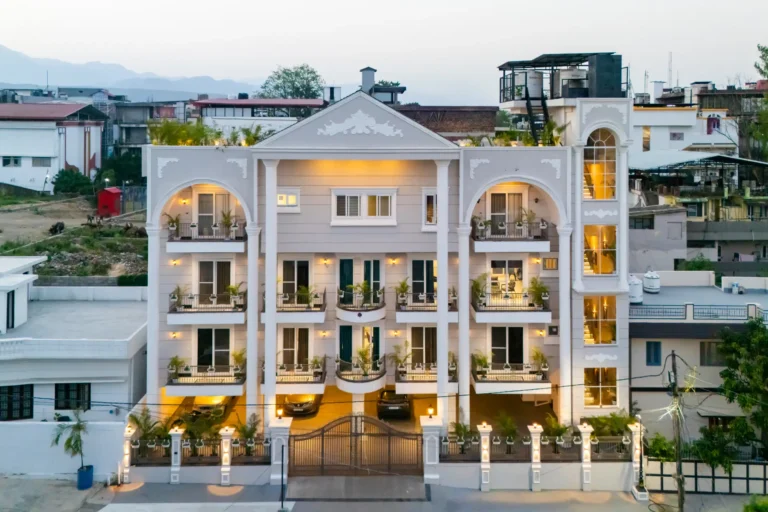 3 BHK Penthouse with Lift in Dehradun - VODUK147-Dehradun-banner