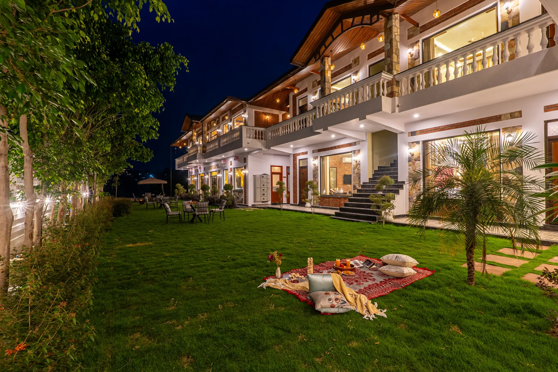 4 BHK Villa With Lawn In Dehradun - VODUK151-Dehradun-banner
