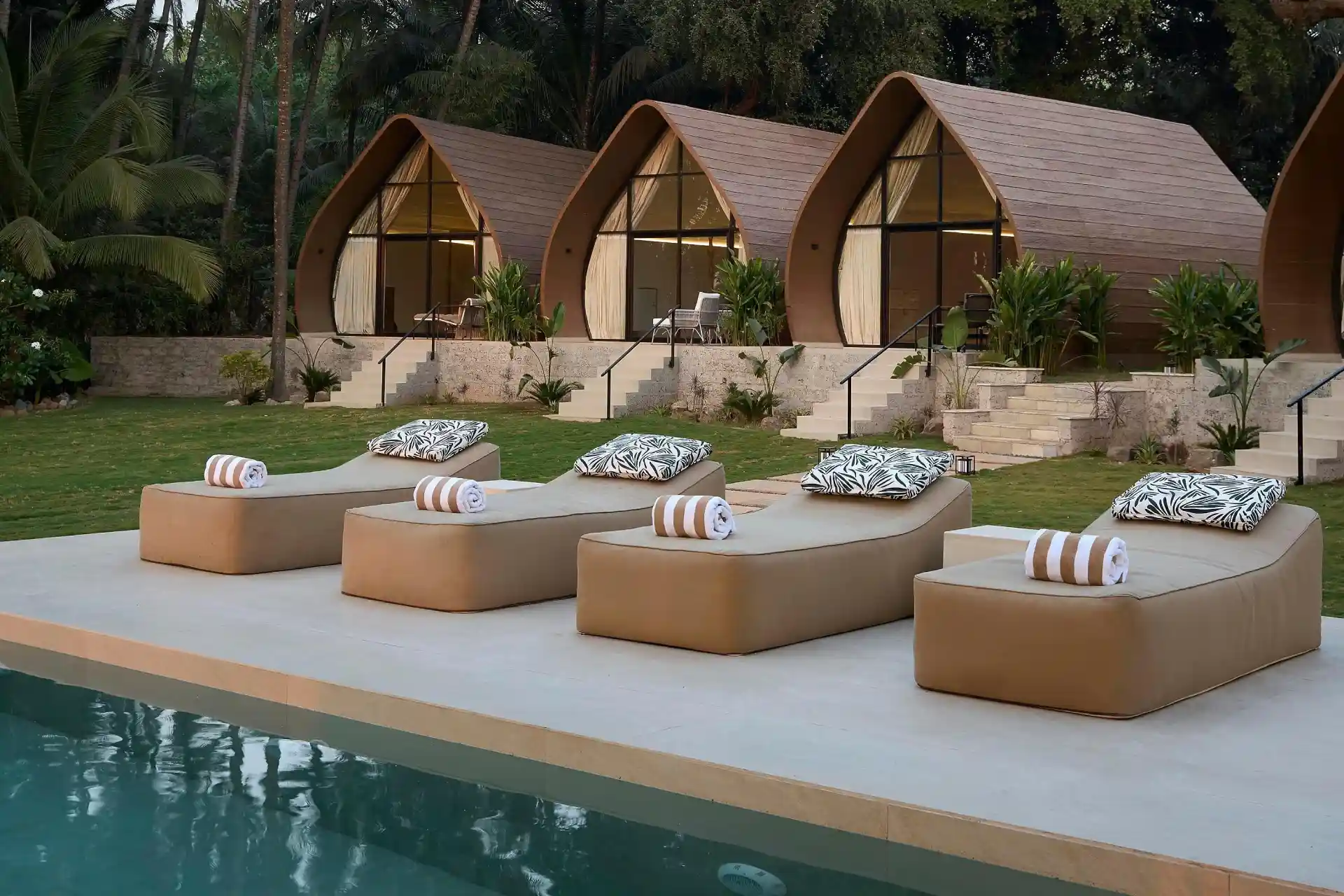 6 Bedroom Villa With Jacuzzi In Murud - VODMH377-Murud-banner