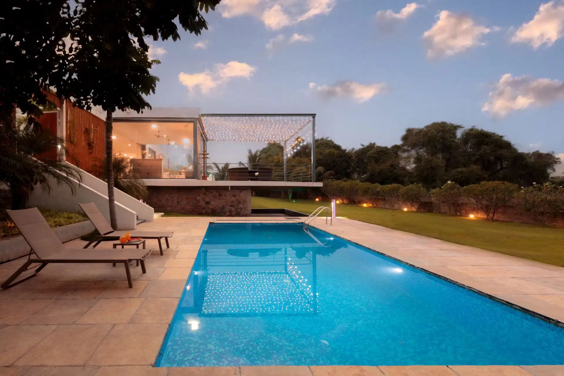 3 Bedroom Villa With Lawn In Pune - VODMH422-Pune-banner