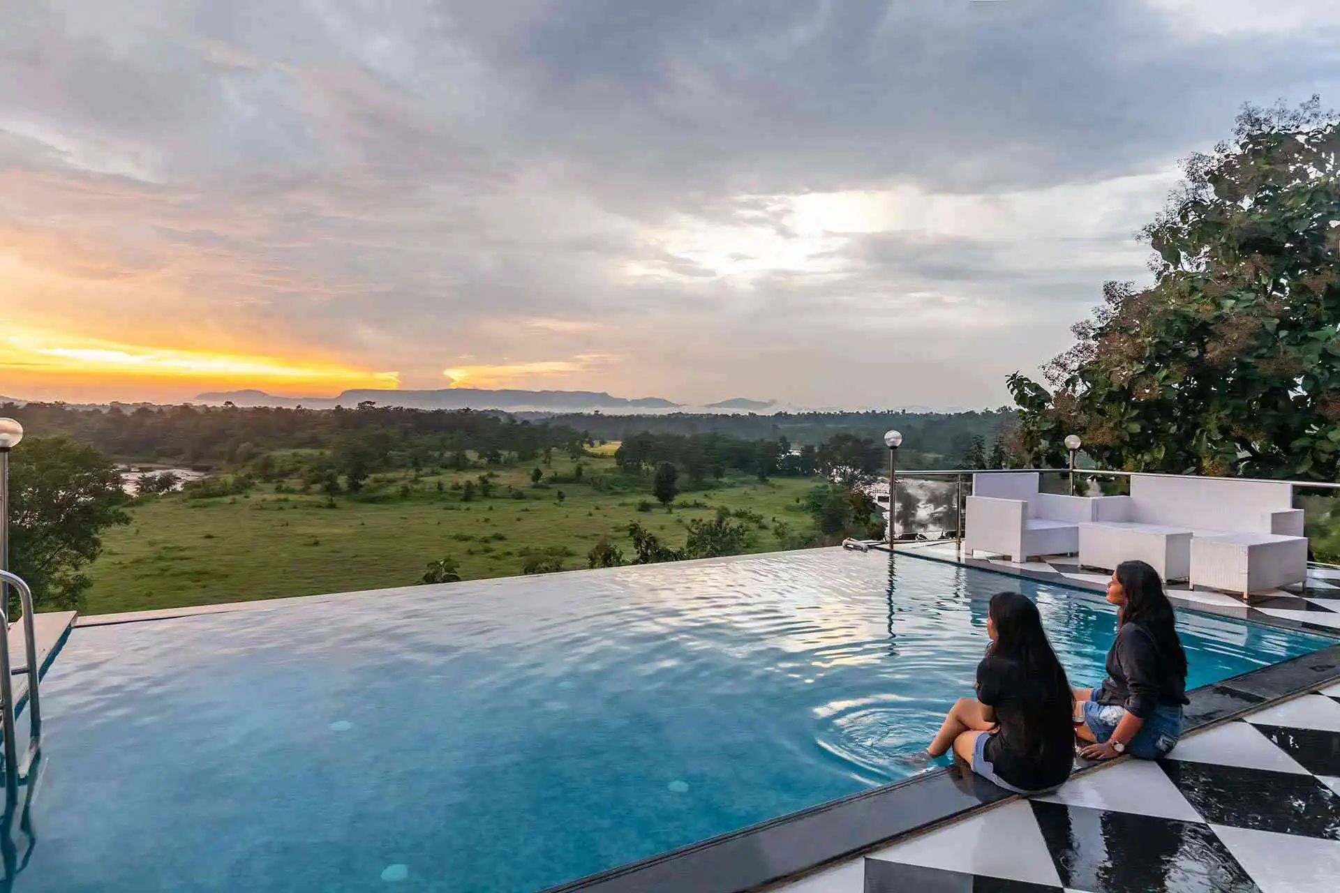 Luxury 9 BHK Pool Villa in Karjat - VODMH83-Karjat-banner