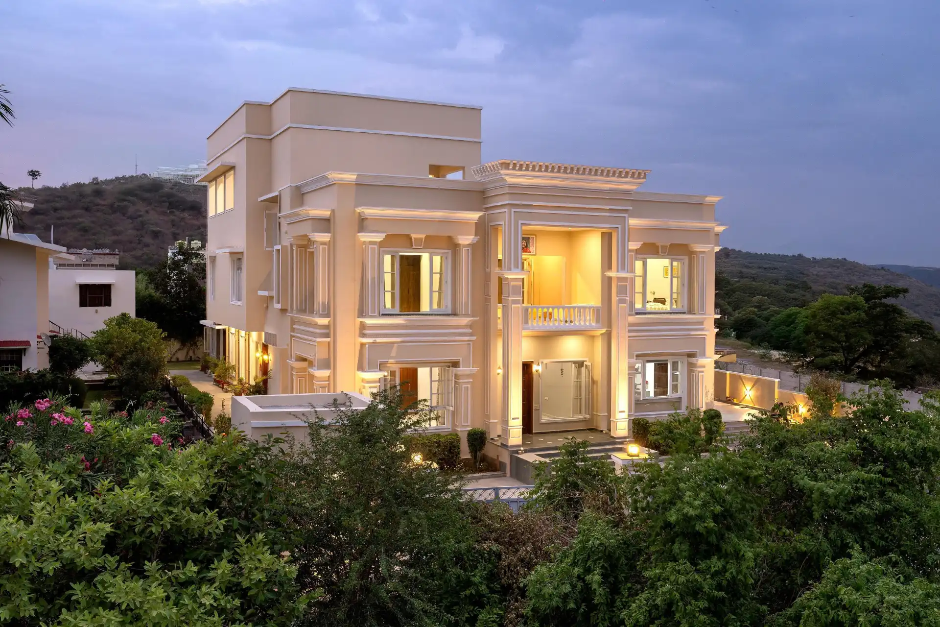7 BHK Luxury Villa With Pool In Udaipur - VODRJ295-Udaipur-banner