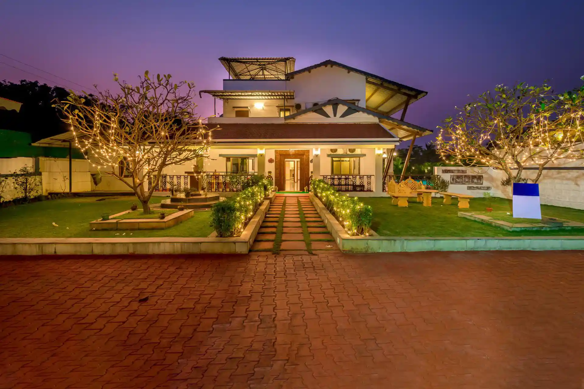 4 Bedroom Villa With Gazebo In Murud - VODMH387-Murud-banner