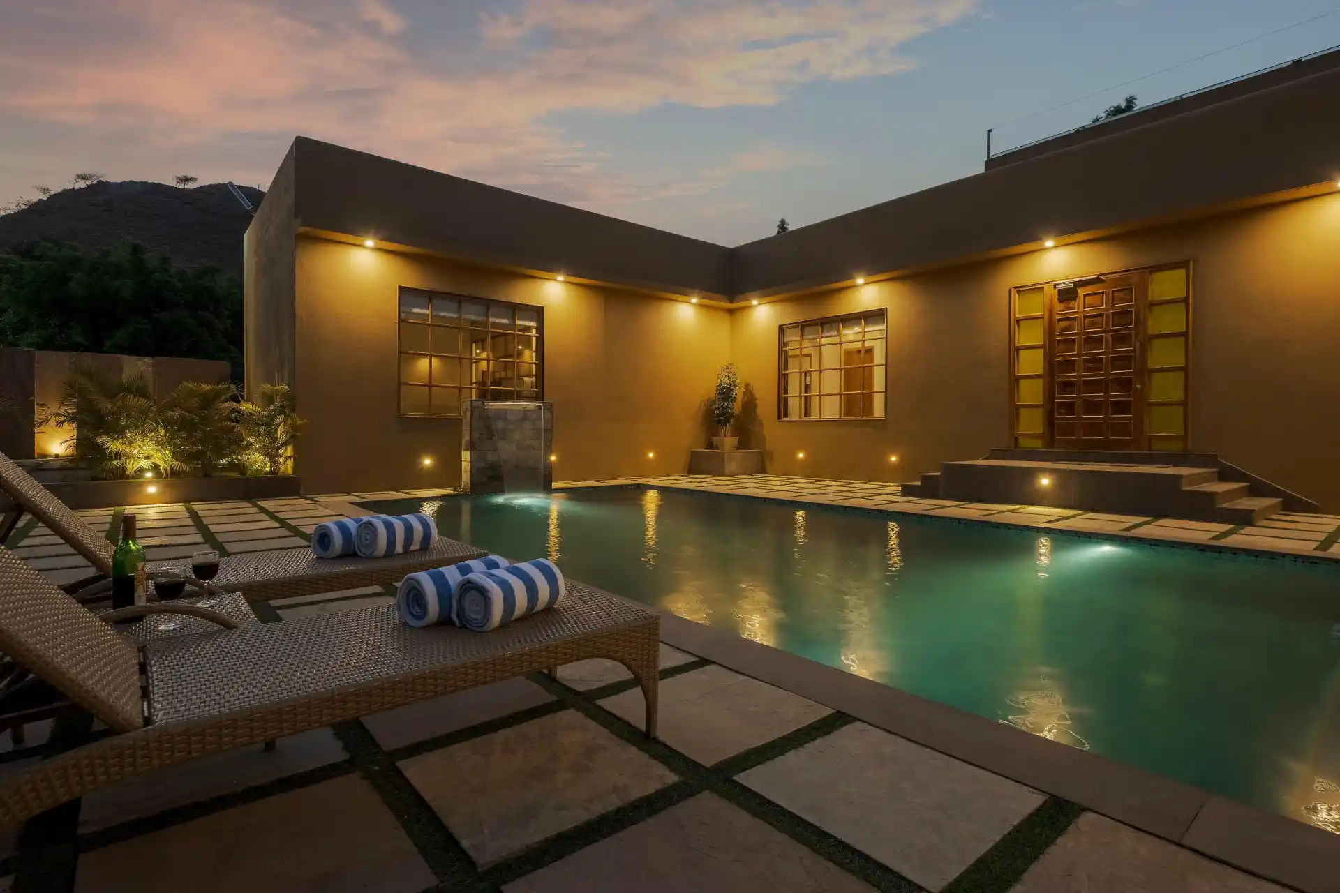 4 Bedroom Villa With Lawn In Udaipur - VODRJ328-Udaipur-banner
