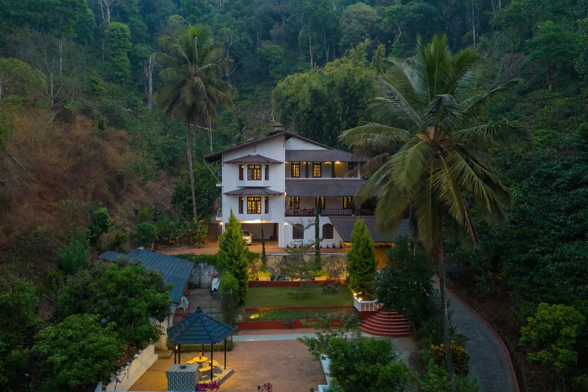 5 Bedroom Villa With Lawn In Coorg - VODSI72-Coorg-banner