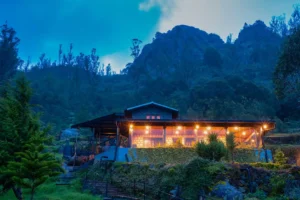 2 Bedroom Villa With Lawn In Ooty - VODSI83-Ooty-banner